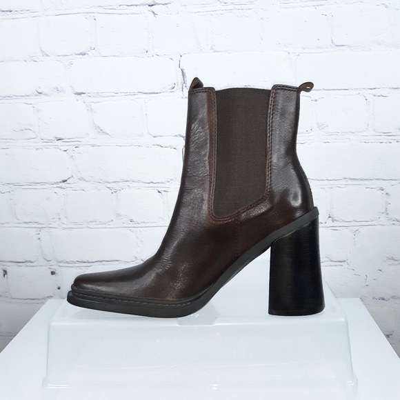 MIA NWOB Pointed Toe Heeled Brown Ankle Boot 7… - Picture 6 of 8